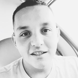 Meet your Posher, Adam